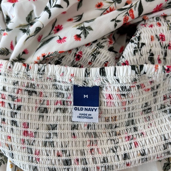 Old Navy Cream Maxi Dress with Orange, Yellow & Green Floral Print.  Size M - Picture 7 of 9